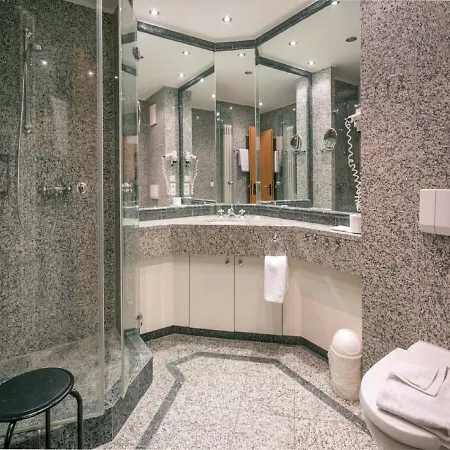 Duenenpark - Budget Mit 1 Schlafzimmer Und Balkon Im Dachgeschoss 110